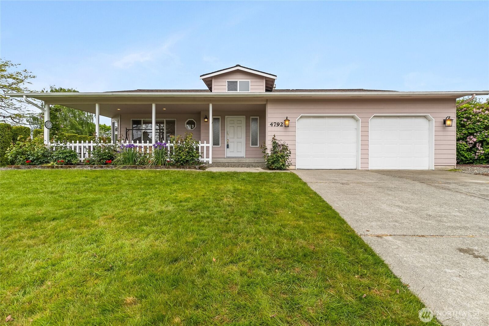 Property Photo:  4792 N Golf Course Drive  WA 98230 