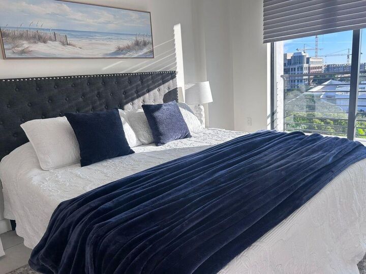Property Photo:  5350 NW 84th Avenue 609  FL 33166 