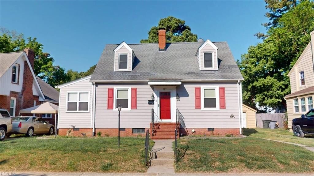 Property Photo:  127 Wythe Pw  VA 23661 