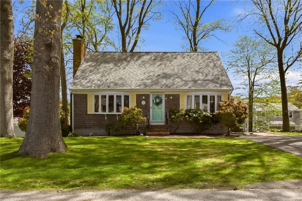 Property Photo:  8 Monterey Drive  RI 02809 