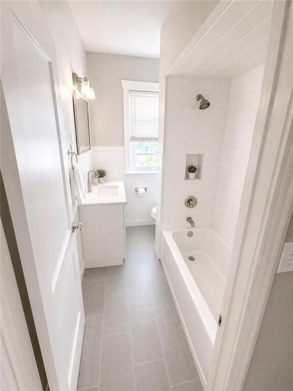 Property Photo:  422 Pawtucket Avenue 11  RI 02860 