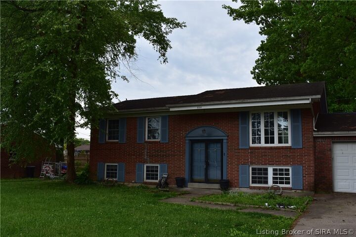 Property Photo:  934 Parkwood Drive  IN 47129 