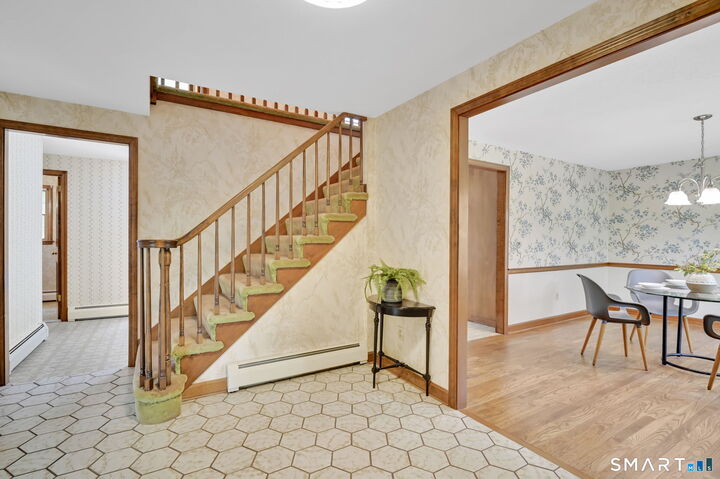 Property Photo:  44 Old Musket Road  CT 06033 