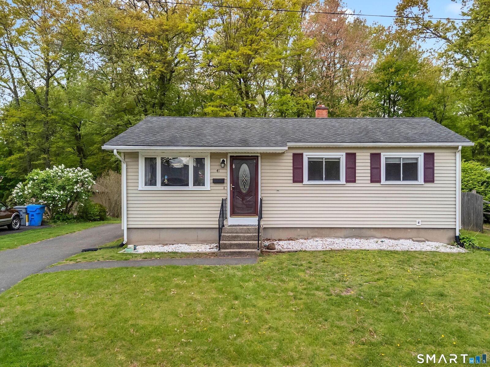 Property Photo: 41 Hemingway Street CT 06062