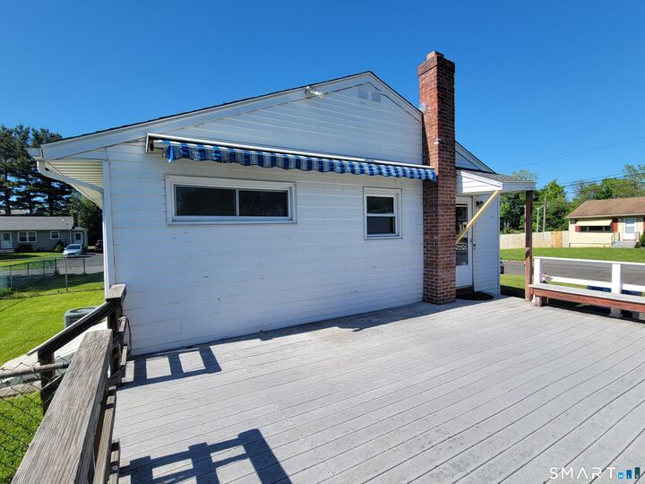 Property Photo:  7 Devens Street  CT 06051 
