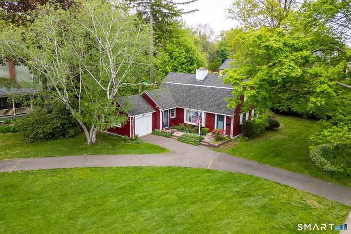 Property Photo:  393 Main Street  CT 06109 