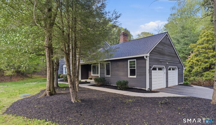 Property Photo:  21 Greenwood Road  CT 06060 