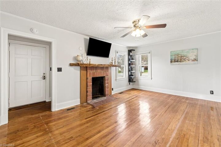 Property Photo:  414 S Maple Street  NC 27253 