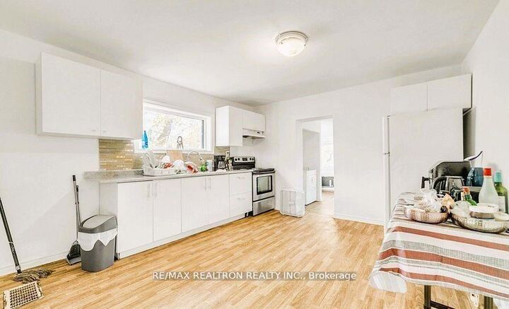 Property Photo: 16958 Bayview Avenue ON L3Y 6M5