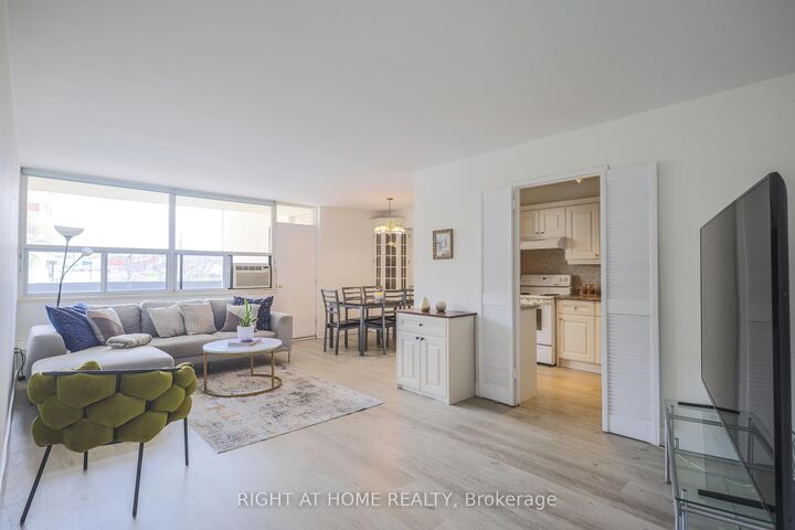 Property Photo: 1455 Lawrence Avenue W 207 ON M6L 1B1