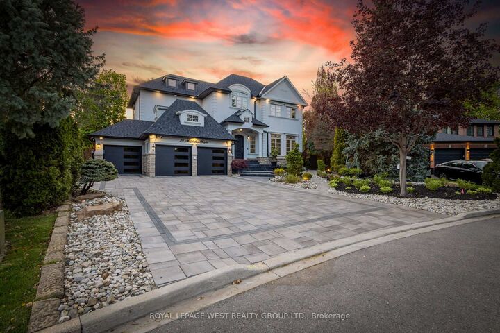 24 McArthur Heights — photo 1