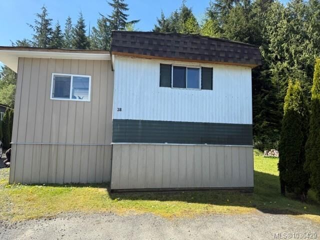 Property Photo:  5250 Beaver Harbour Rd 38  BC V0N 1P0 