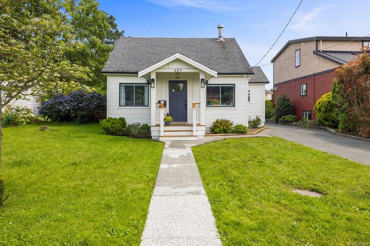 Property Photo:  489 Grafton St  BC V9A 5E7 