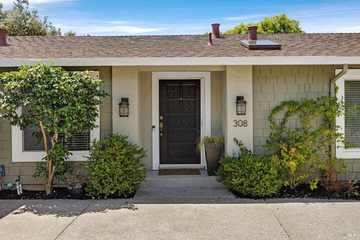 Property Photo:  308 Panorama Court  CA 94510 