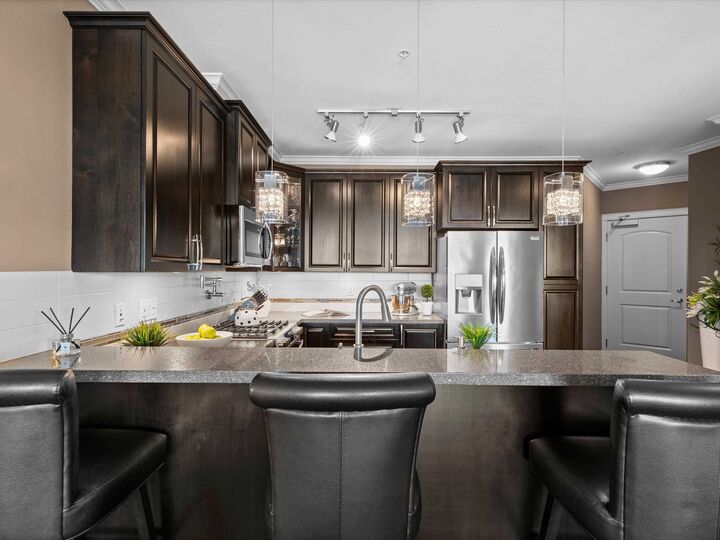 Property Photo:  32445 Simon Avenue 514  BC V2T 0G7 