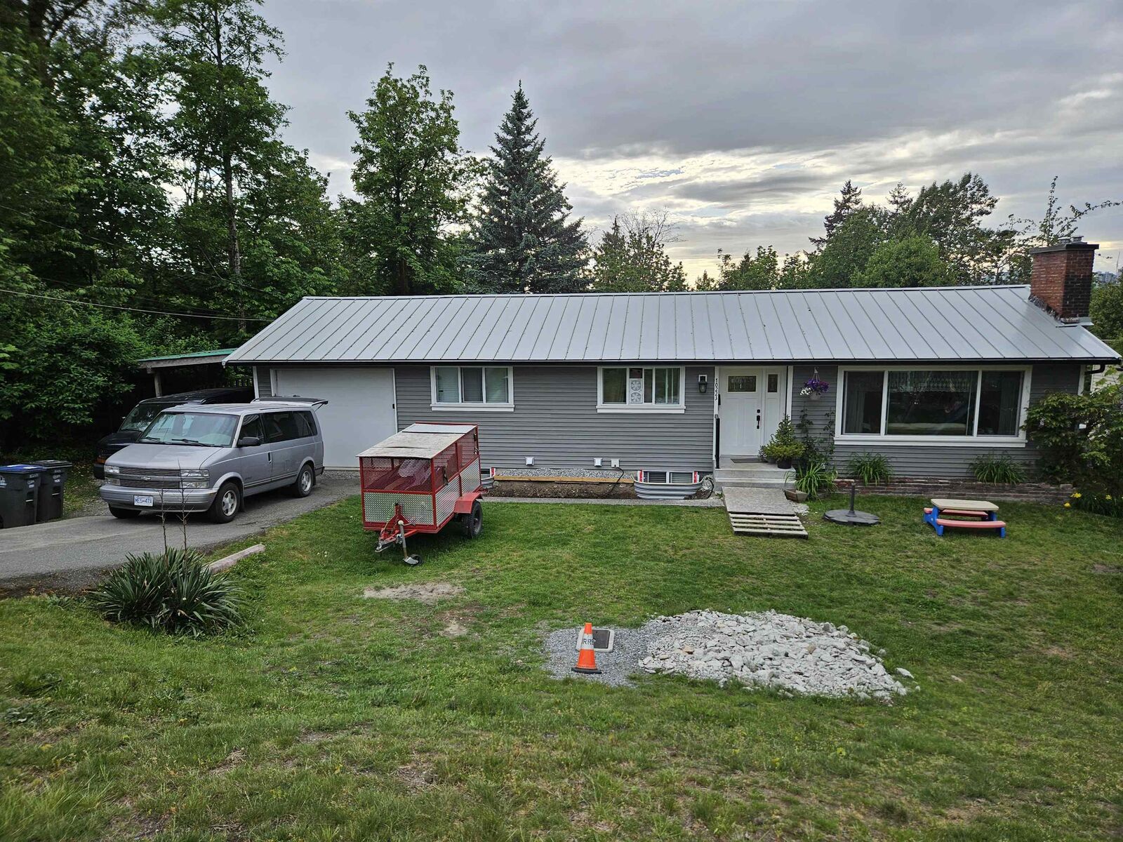 Property Photo: 10223 124 Street BC V3V 4T4