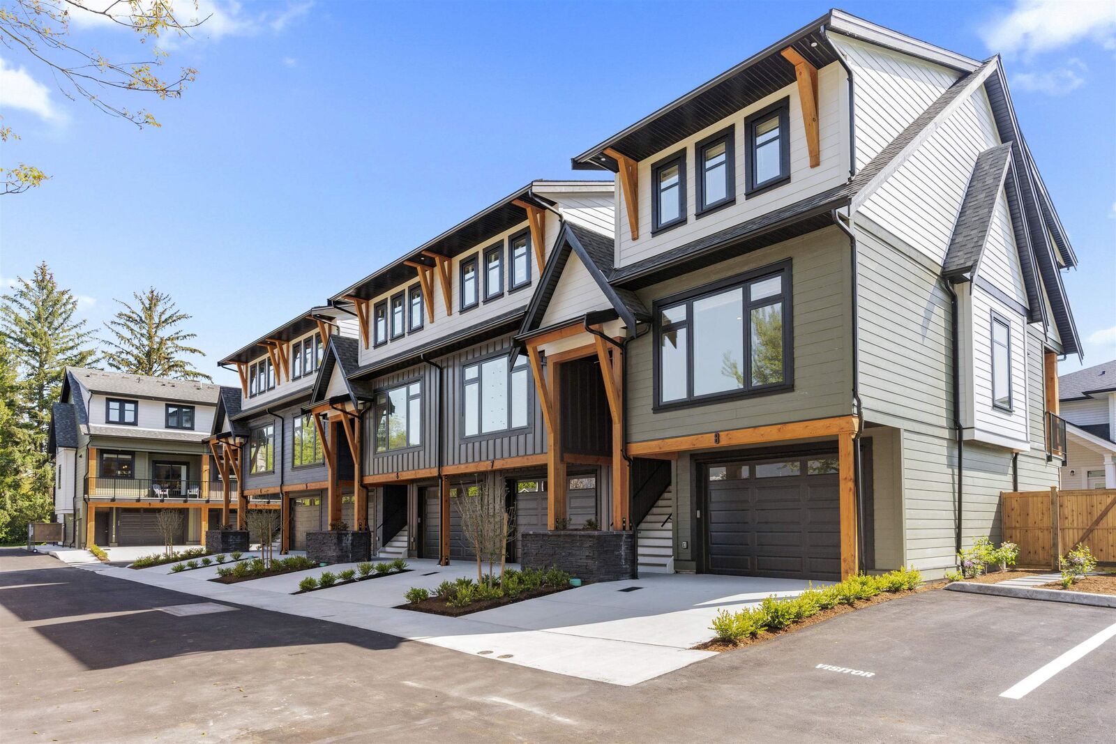 Property Photo: 46106 Riverside Drive 6 BC V2P 3K9