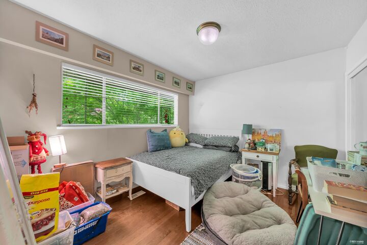 Property Photo: 959 Caithness Crescent BC V3H 1C7