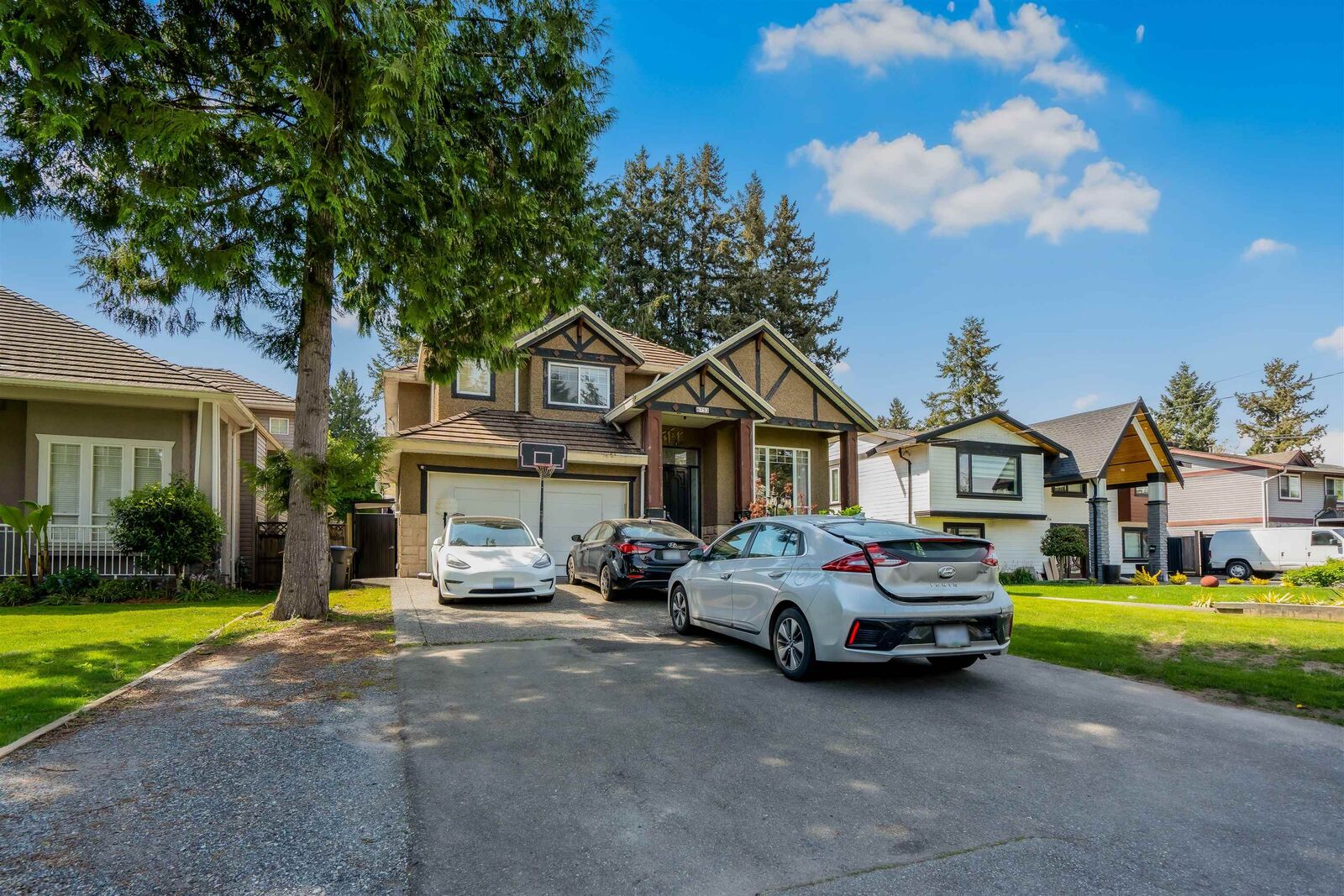 Property Photo: 6753 134A Street BC V3W 5W2