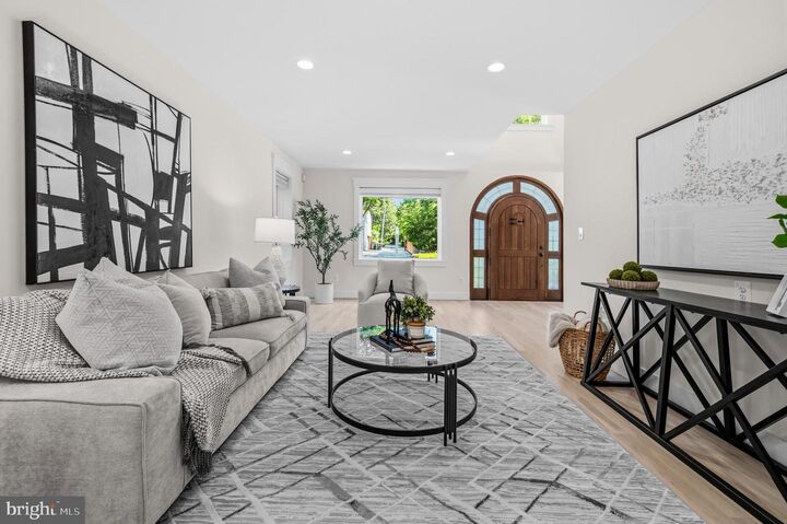Property Photo:  1608 Kearny Street NE  DC 20018 