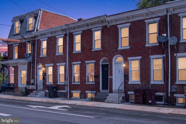 Property Photo: 605 E 10th Street DE 19801