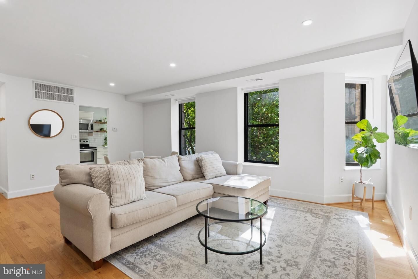 Property Photo:  1115 12th Street NW 201  DC 20005 
