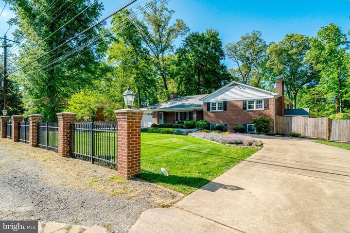 Property Photo:  4409 Ferry Landing Road  VA 22309 