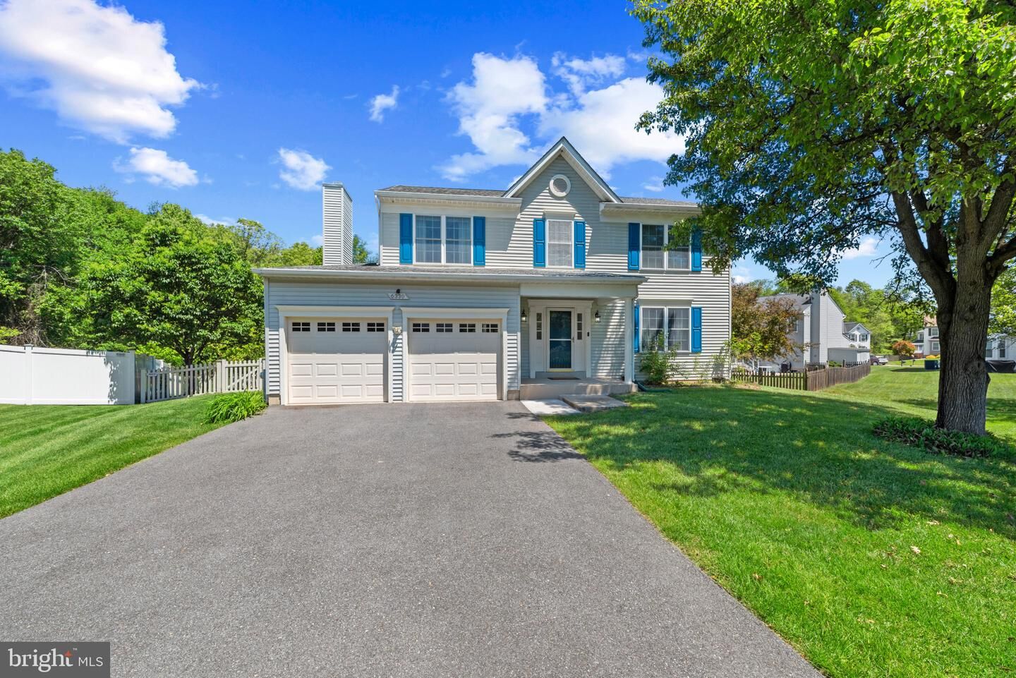 Property Photo: 6330 Hanover Crossing Way MD 21076