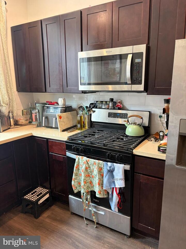 Property Photo: 2113 S 15th Street PA 19145