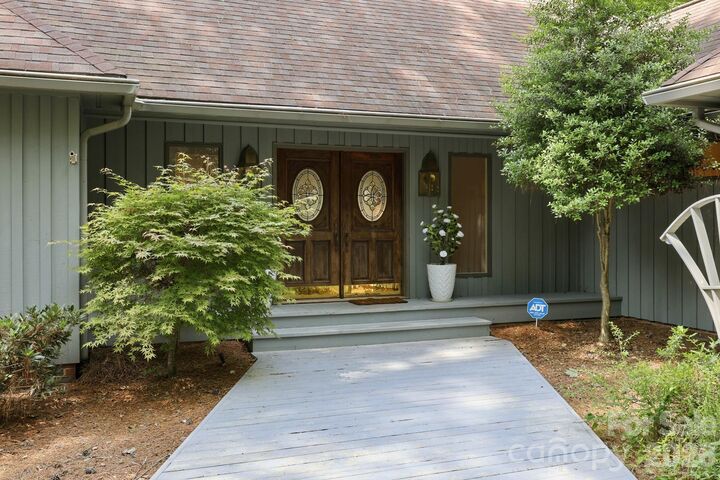 Property Photo:  16311 Croatan Court 124  NC 28128 