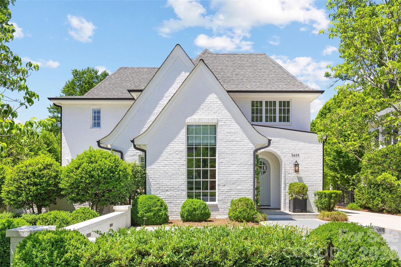 Property Photo:  2638 Hampton Avenue  NC 28207 
