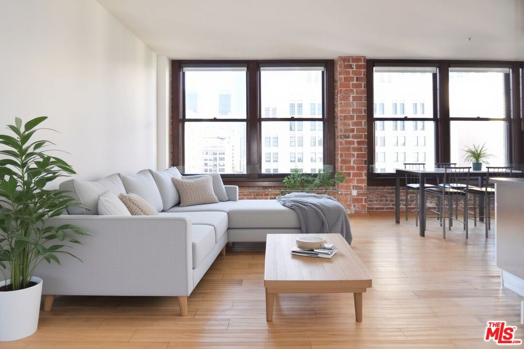 Property Photo: 460 S Spring St CA 90013