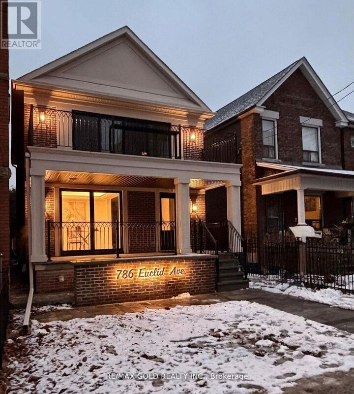 Property Photo:  786 Euclid Avenue  ON M6G 2V4 