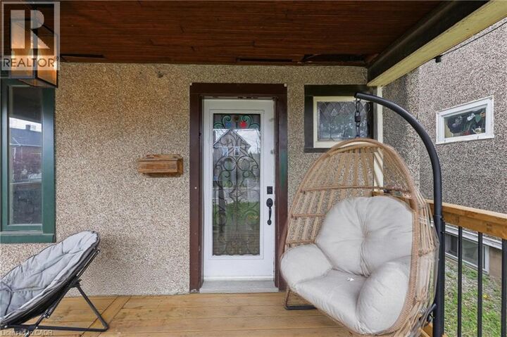 Property Photo:  54 Evan Street  ON L3B 3V5 