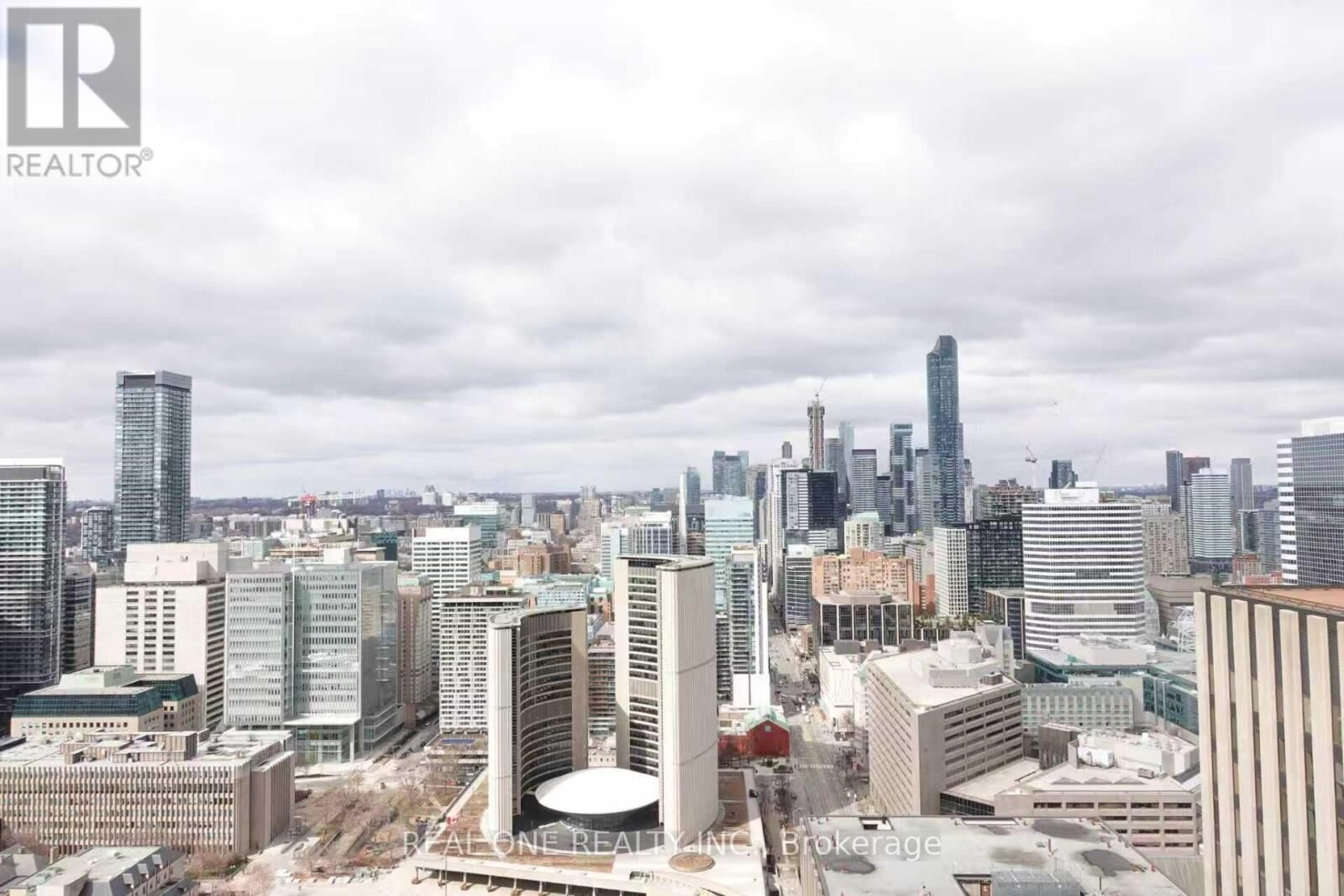 Property Photo:  70 Temperance Street 4317  ON M5H 0B1 