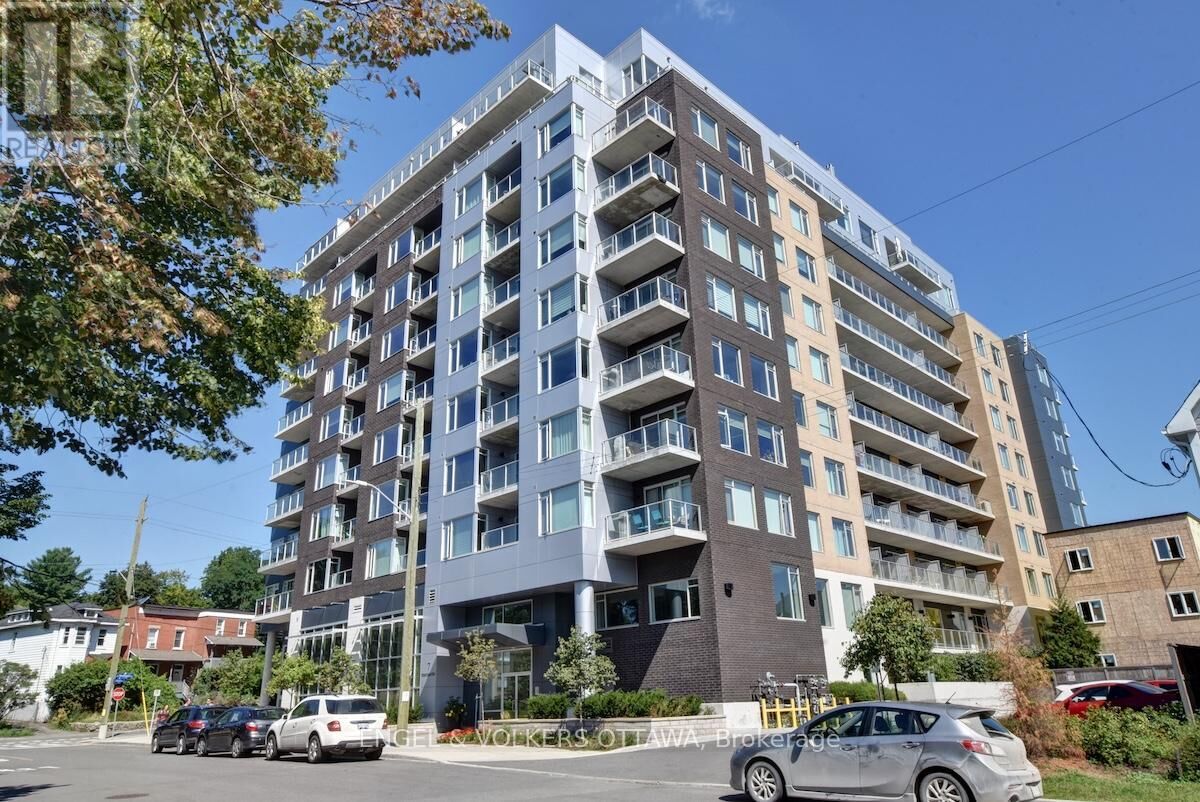Property Photo:  7 Marquette Avenue 213  ON K1L 8A7 