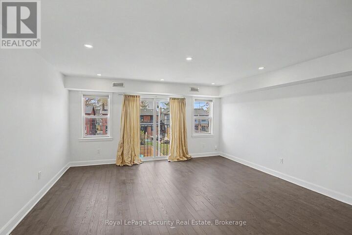 Property Photo:  226 Lauder Avenue 2  ON M6E 3H4 