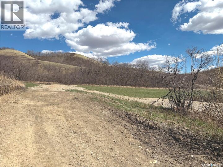 Property Photo:  283 Katepwa Drive S  SK S0G 2K0 