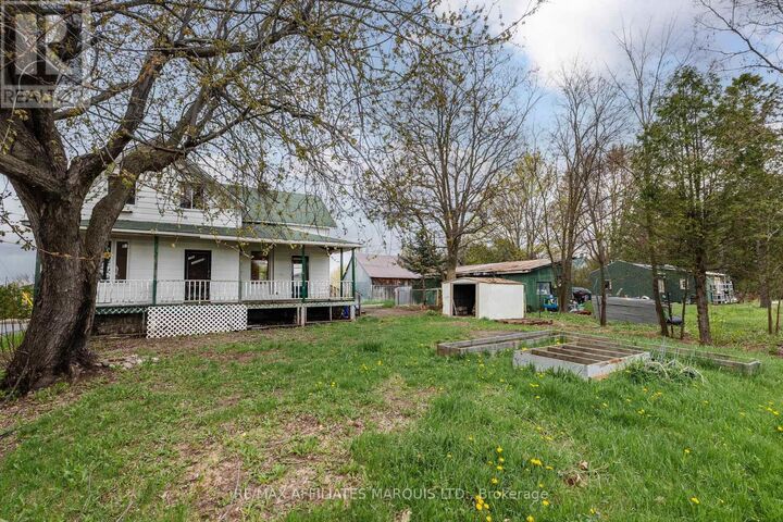 Property Photo:  21910 Seguin Mill Street  ON K0B 1H0 