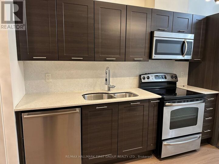 Property Photo:  169 Fort York Boulevard 816  ON M5V 0C8 