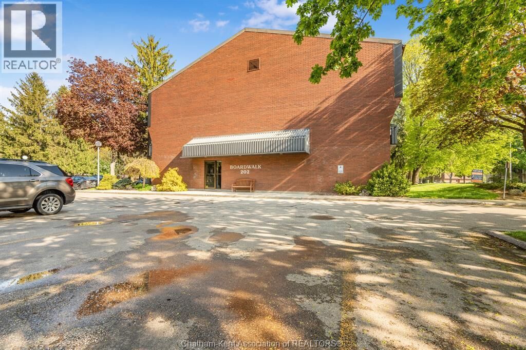 Property Photo:  202 Campus Parkway 207  ON N7L 4Y4 