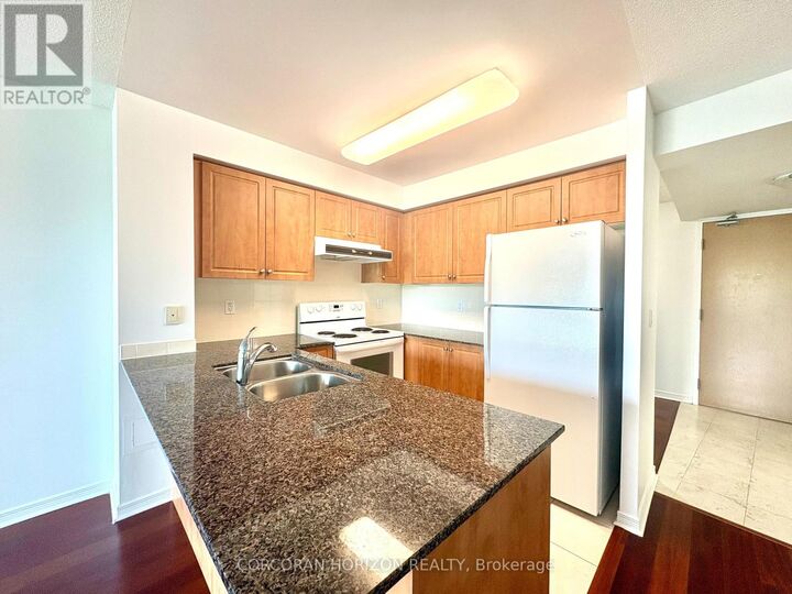 Property Photo:  503 Beecroft Road 216  ON M2N 0A2 