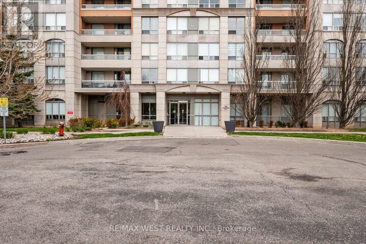 Property Photo:  29 Northern Hts Drive 501  ON L4B 4L8 