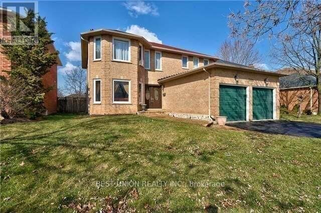 Property Photo:  2323 Towne Boulevard  ON L6H 5J6 