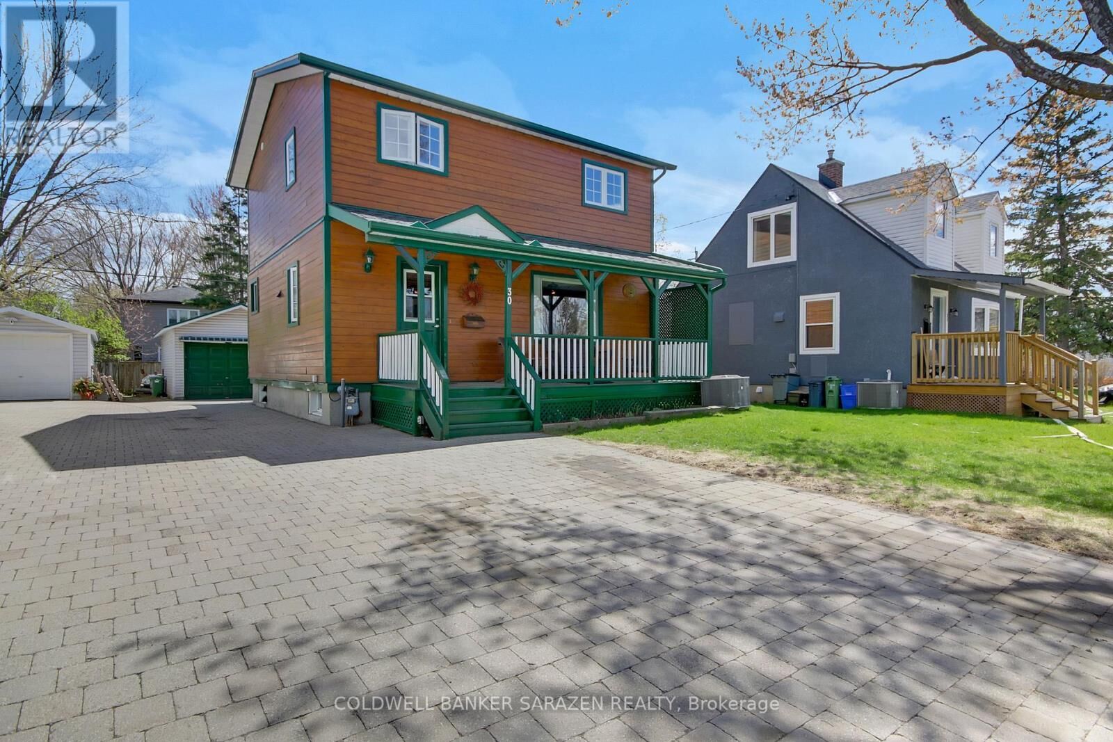 Property Photo:  30 Harrold Place  ON K1Z 7N5 
