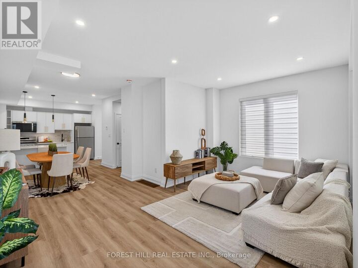 Property Photo:  1 Dunsmore Gardens R - Garden  ON M3H 3M1 