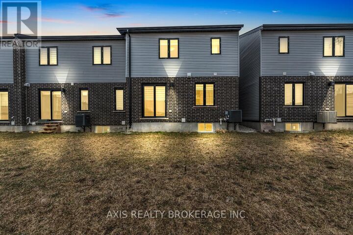 Property Photo:  2978 Turner Crescent  ON N6M 0A1 