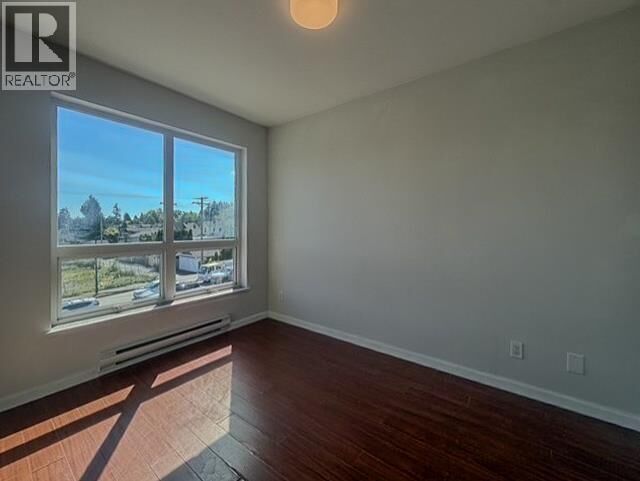 Property Photo:  2817 Clark Drive 203  BC V5N 3H7 