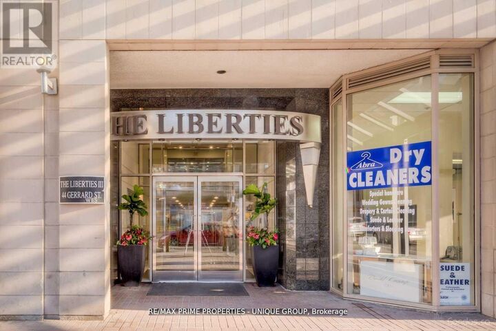 Property Photo:  44 Gerrard Street West 1701  ON M5G 2K2 