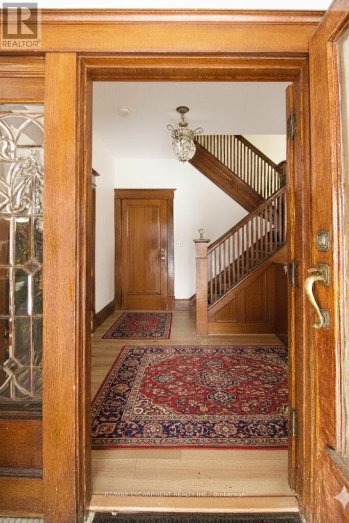 Property Photo:  22 Blake Street 5  ON L8M 2S5 